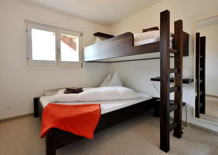 Hoelzerhuette 公寓 *