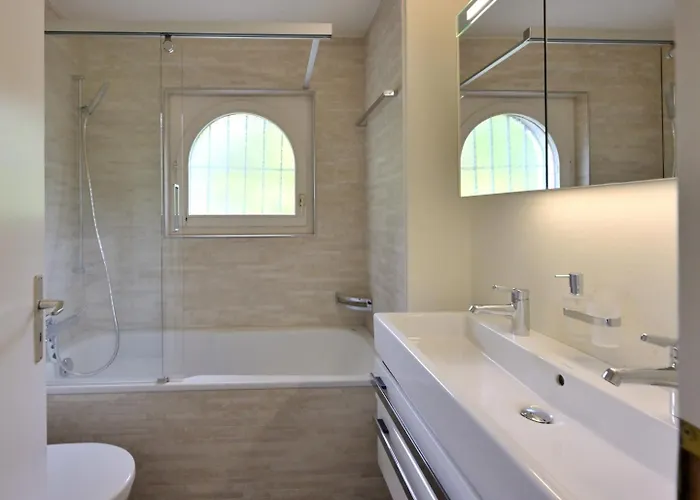 Hoelzerhuette * Ароза