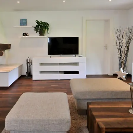 Hoelzerhuette * 阿罗萨